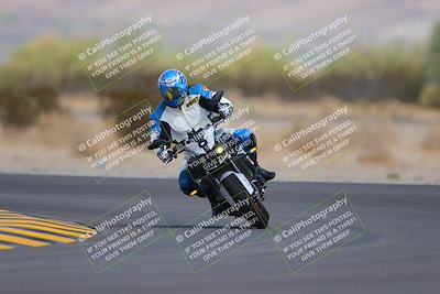 media/Sep-11-2022-SoCal Trackdays (Sun) [[81b7e951af]]/Turn 5 (1110am)/